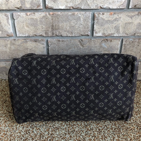 SOLD—-Authentic Louis Vuitton speedy 30 mini Lin - Picture 8 of 9
